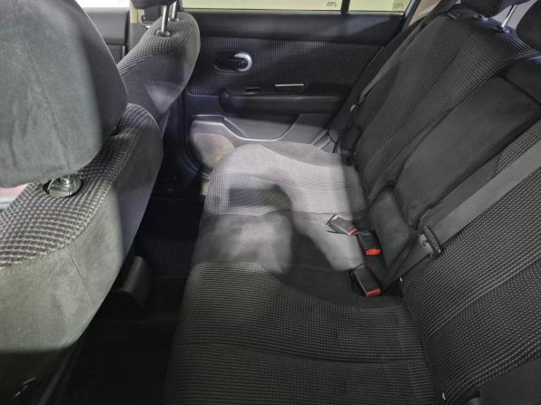 Nissan Tiida I Рестайлинг с пробегом 2011 года, цена 680 000 рублей, 214653 км, хэтчбек, Автокод Объявления