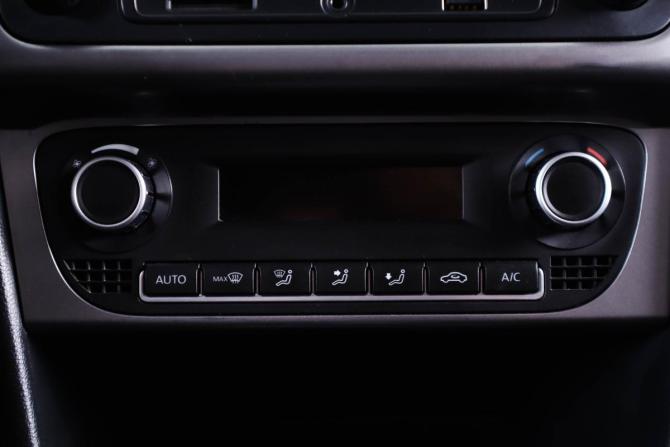Volkswagen Polo V с пробегом 2015 года, цена 949 000 рублей, 203000 км, седан, Автокод Объявления