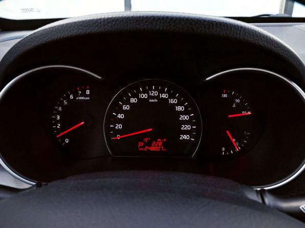 Kia Sorento II Рестайлинг с пробегом 2015 года, цена 1 799 000 рублей, 248805 км, внедорожник, Автокод Объявления