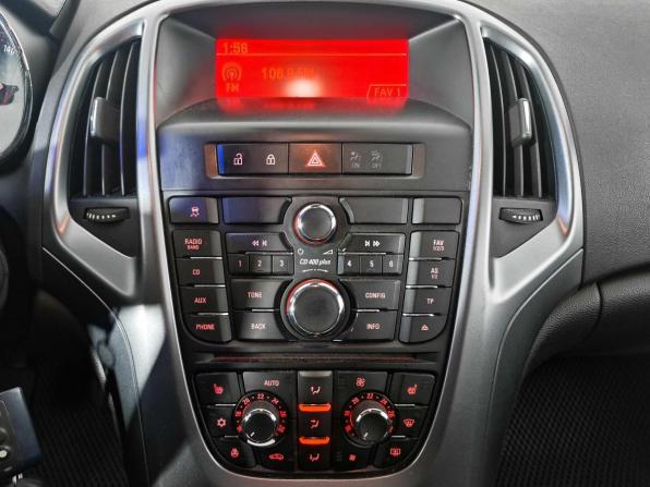 Opel Astra J Рестайлинг с пробегом 2014 года, цена 713 000 рублей, 177564 км, хэтчбек, Автокод Объявления