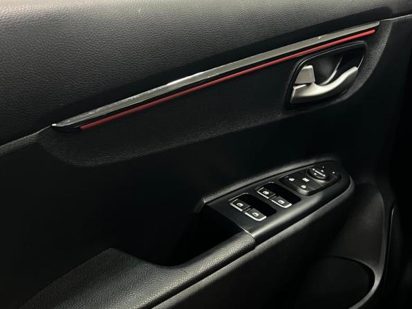 Kia Rio IV с пробегом 2019 года, цена 1 550 000 рублей, 49000 км, хэтчбек, Автокод Объявления