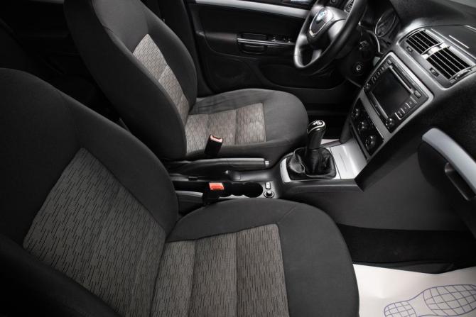 Skoda Octavia II (A5) Рестайлинг с пробегом 2011 года, цена 659 000 рублей, 245000 км, лифтбек, Автокод Объявления