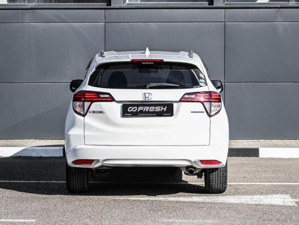 Honda Vezel I с пробегом 2015 года, цена 1 590 000 рублей, 97412 км, внедорожник, Автокод Объявления