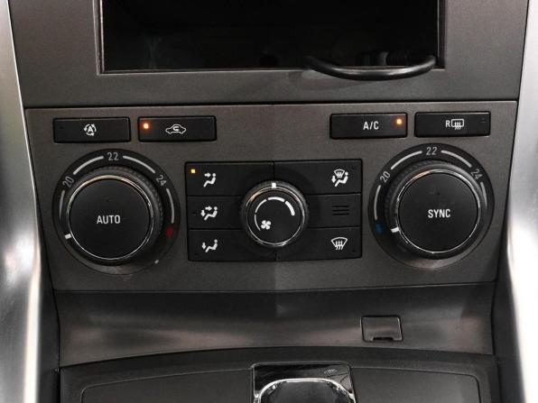 Opel Antara I Рестайлинг с пробегом 2014 года, цена 1 279 000 рублей, 176529 км, внедорожник, Автокод Объявления