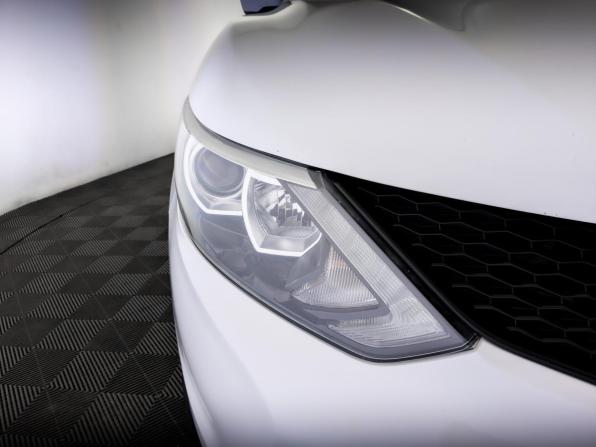 Nissan Qashqai II с пробегом 2018 года, цена 1 485 000 рублей, 125266 км, внедорожник, Автокод Объявления