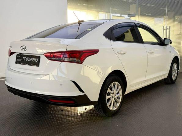 Hyundai Solaris II Рестайлинг с пробегом 2021 года, цена 1 600 000 рублей, 128800 км, седан, Автокод Объявления