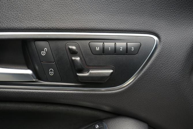Mercedes-Benz CLA I (C117 X117) с пробегом 2014 года, цена 2 085 000 рублей, 101800 км, седан, Автокод Объявления