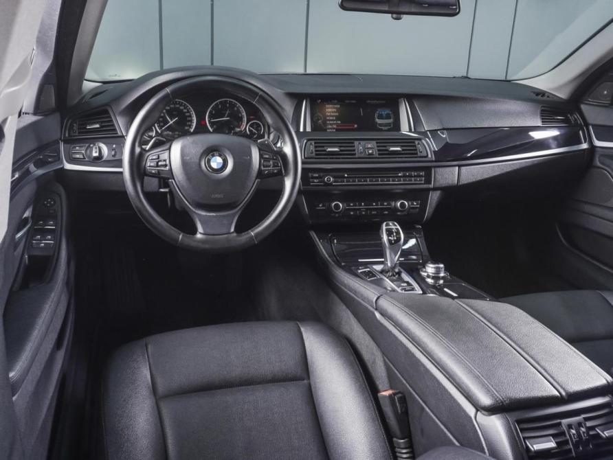 BMW 5 серии VI (F10/F11/F07) Рестайлинг Ростов-на-Дону  - изображение 6