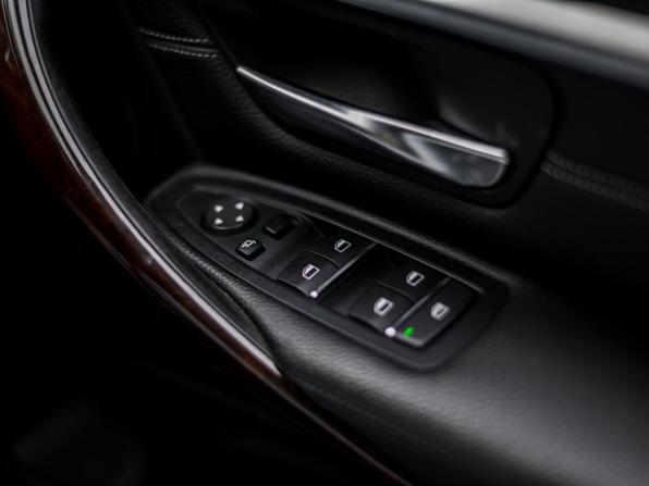 BMW 3 серии VI (F3x) Рестайлинг с пробегом 2018 года, цена 1 570 000 рублей, 136321 км, универсал, Автокод Объявления