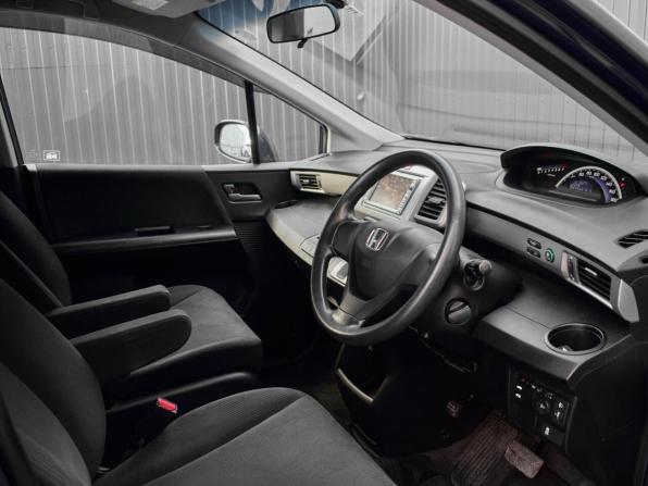 Honda Freed I Рестайлинг с пробегом 2012 года, цена 1 180 000 рублей, 125828 км, компактвэн, Автокод Объявления