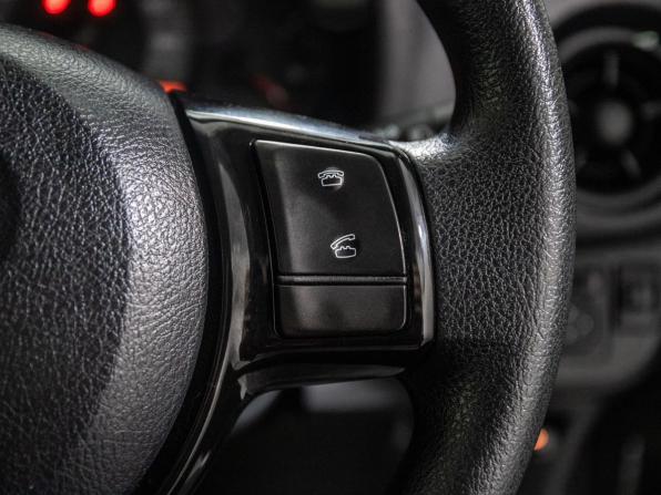 Toyota Vitz III (XP130) Рестайлинг 2 с пробегом 2018 года, цена 1 055 000 рублей, 102213 км, хэтчбек, Автокод Объявления