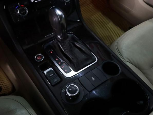 Volkswagen Touareg II с пробегом 2011 года, цена 1 599 000 рублей, 182038 км, внедорожник, Автокод Объявления