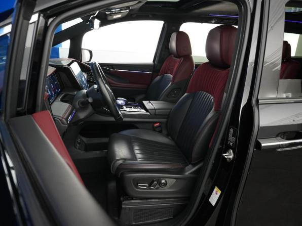 GAC M8 с пробегом 2024 года, цена 3 999 444 рубля, 120888 км, минивэн, Автокод Объявления