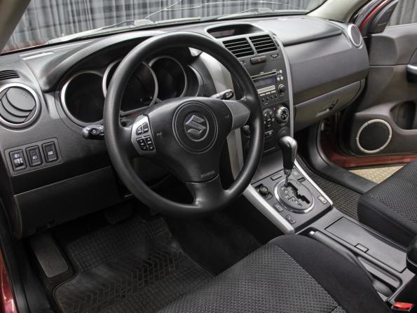 Suzuki Grand Vitara II с пробегом 2005 года, цена 649 000 рублей, 301833 км, внедорожник, Автокод Объявления