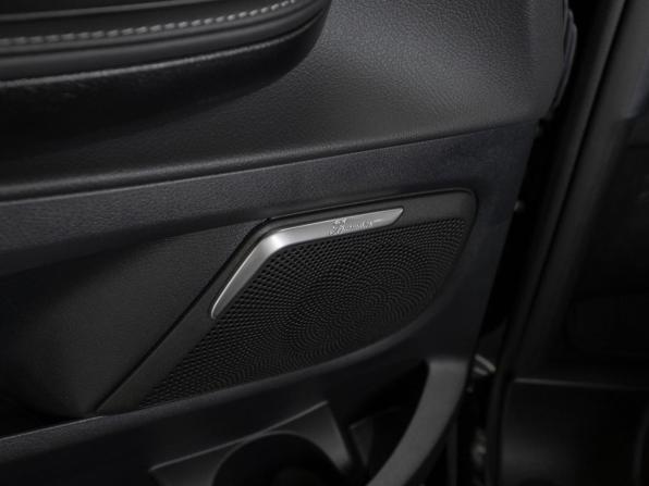 Mercedes-Benz V-Класс III (W447) Рестайлинг 2 с пробегом 2025 года, цена 13 500 000 рублей, 22 км, минивэн, Автокод Объявления