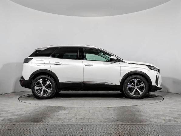 Peugeot 3008 II Рестайлинг с пробегом 2021 года, цена 1 950 000 рублей, 136425 км, внедорожник, Автокод Объявления
