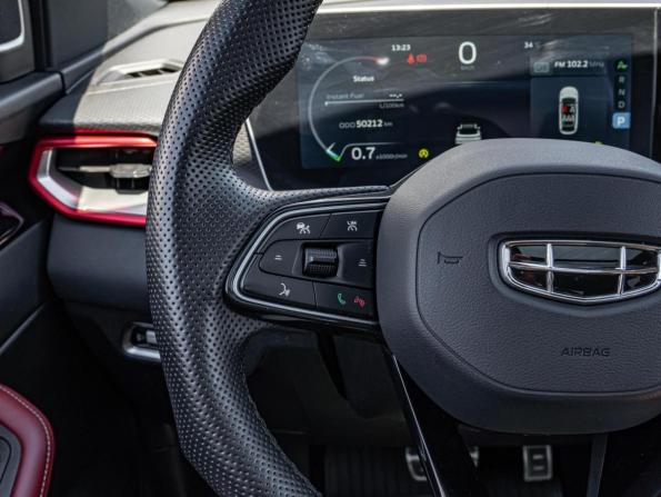 Geely Coolray I Рестайлинг с пробегом 2023 года, цена 2 341 000 рублей, 50212 км, внедорожник, Автокод Объявления