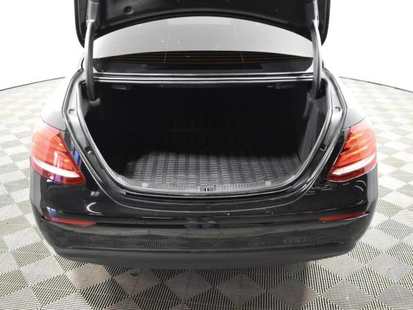 Mercedes-Benz E-Класс V (W213 S213 C238) с пробегом 2019 года, цена 2 772 900 рублей, 130025 км, седан, Автокод Объявления