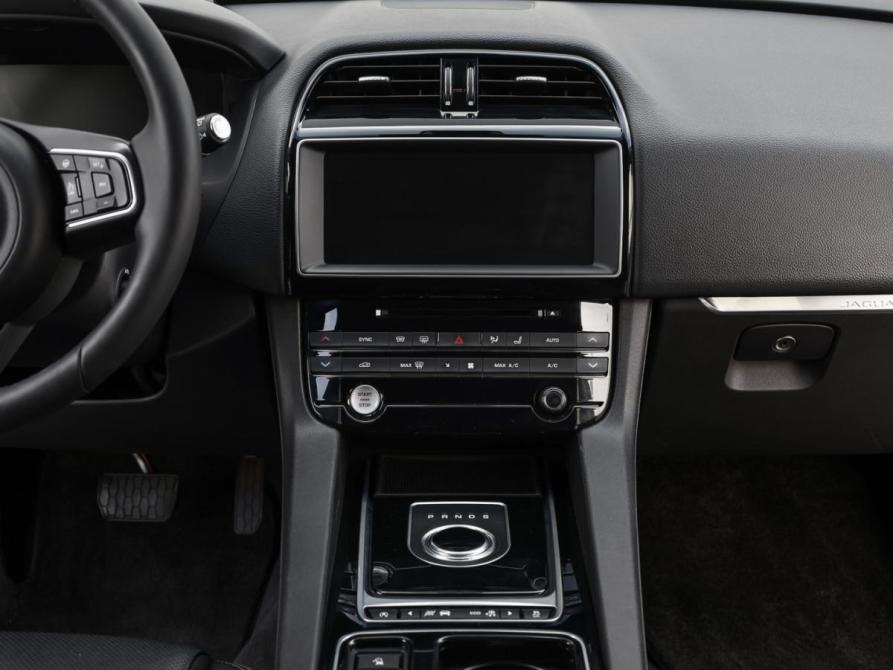 Jaguar F-Pace I Москва  - изображение 14