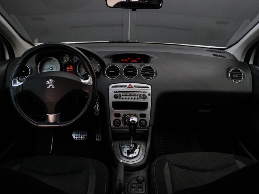 Peugeot 408 I Москва  - изображение 10