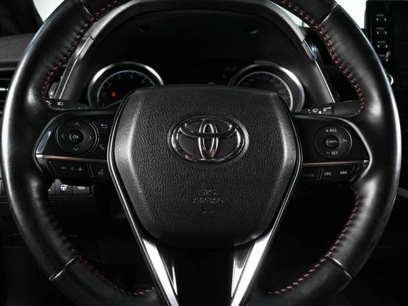 Toyota Camry VIII (XV70) Рестайлинг с пробегом 2021 года, цена 3 249 000 рублей, 151072 км, седан, Автокод Объявления