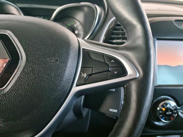 Renault Kaptur I Рестайлинг с пробегом 2021 года, цена 1 900 000 рублей, 43111 км, внедорожник, Автокод Объявления