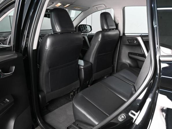 Toyota RAV4 IV (XA40) Рестайлинг с пробегом 2018 года, цена 2 799 000 рублей, 98007 км, внедорожник, Автокод Объявления