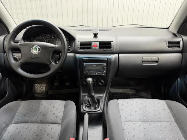 Skoda Octavia I (A4) Рестайлинг с пробегом 2004 года, цена 648 000 рублей, 184074 км, лифтбек, Автокод Объявления