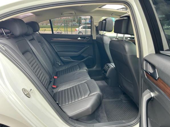 Volkswagen Passat B8 с пробегом 2018 года, цена 1 920 000 рублей, 161000 км, седан, Автокод Объявления