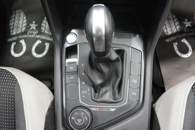 Volkswagen Tiguan II с пробегом 2019 года, цена 2 599 000 рублей, 155000 км, внедорожник, Автокод Объявления