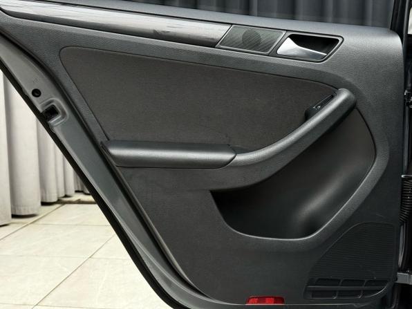 Volkswagen Jetta VI с пробегом 2012 года, цена 1 199 000 рублей, 167847 км, седан, Автокод Объявления