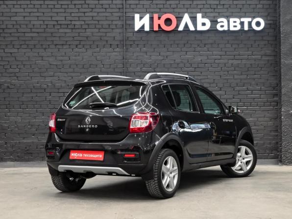 Renault Sandero II с пробегом 2017 года, цена 1 030 000 рублей, 130555 км, хэтчбек, Автокод Объявления