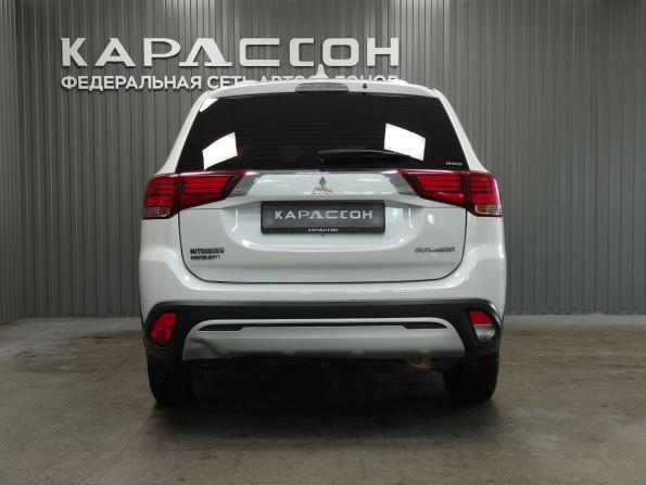 Mitsubishi Outlander III Рестайлинг 3 с пробегом 2018 года, цена 1 780 000 рублей, 135000 км, внедорожник, Автокод Объявления