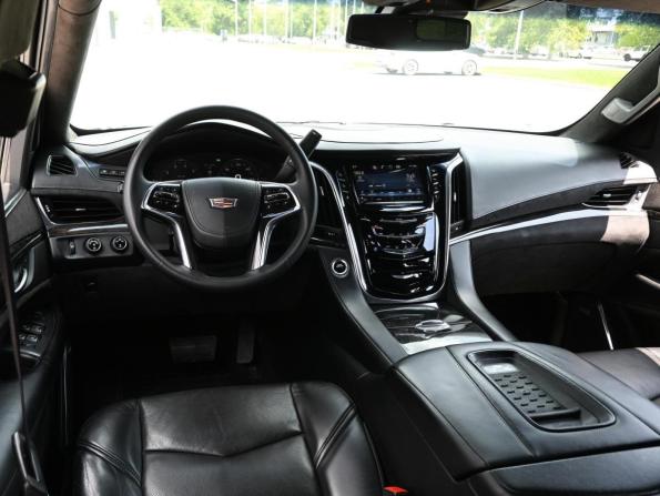 Cadillac Escalade IV с пробегом 2015 года, цена 3 950 000 рублей, 153388 км, внедорожник, Автокод Объявления