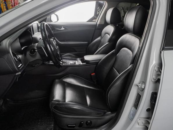 Kia Stinger I с пробегом 2018 года, цена 2 600 000 рублей, 178809 км, лифтбек, Автокод Объявления