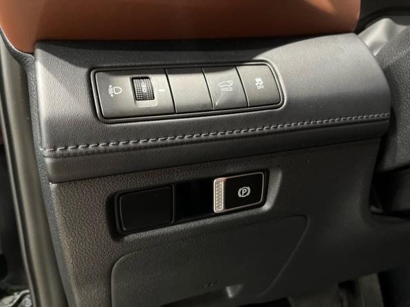 Hyundai Santa Fe IV Рестайлинг с пробегом 2021 года, цена 2 535 000 рублей, 241901 км, внедорожник, Автокод Объявления