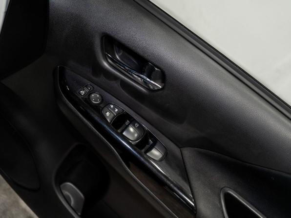Nissan Serena V (C27) с пробегом 2016 года, цена 1 635 000 рублей, 139004 км, минивэн, Автокод Объявления