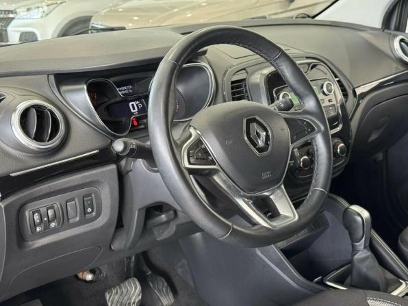 Renault Kaptur I Рестайлинг с пробегом 2021 года, цена 1 600 000 рублей, 97075 км, внедорожник, Автокод Объявления