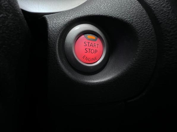 Nissan Juke I с пробегом 2011 года, цена 990 000 рублей, 182020 км, внедорожник, Автокод Объявления