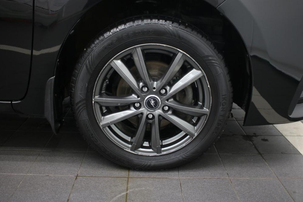 Toyota Corolla XI (E160 E170 E180) Рестайлинг 1 Красноярск  - изображение 6