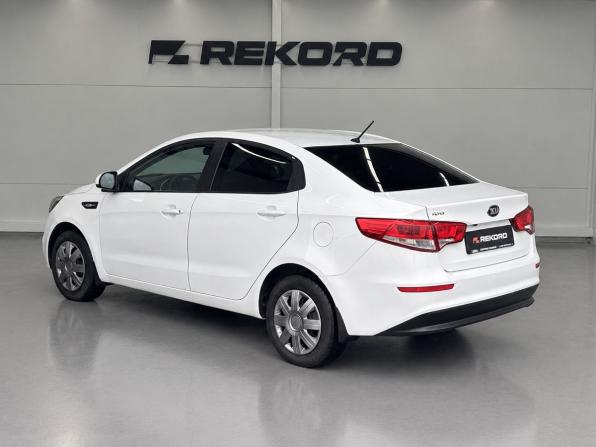 Kia Rio III Рестайлинг с пробегом 2016 года, цена 849 000 рублей, 186723 км, седан, Автокод Объявления