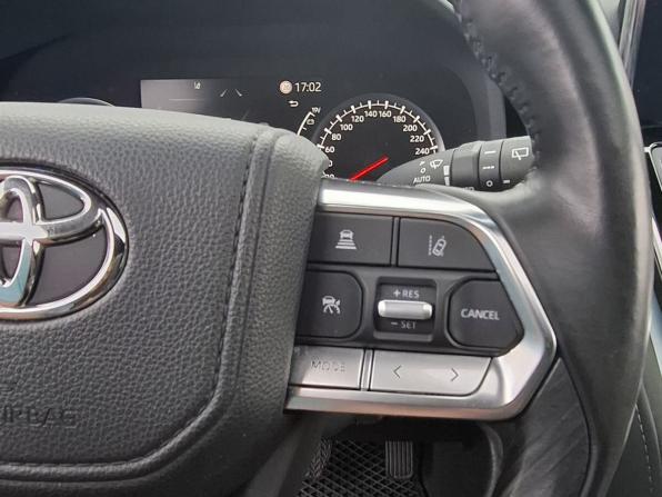 Toyota Land Cruiser 300 Series с пробегом 2021 года, цена 10 600 000 рублей, 69544 км, внедорожник, Автокод Объявления