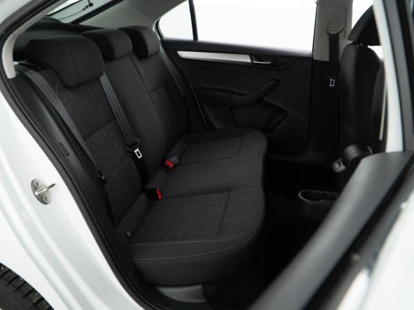 Skoda Rapid II с пробегом 2020 года, цена 1 599 000 рублей, 136221 км, лифтбек, Автокод Объявления