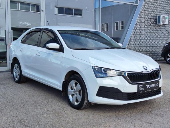 Skoda Rapid II с пробегом 2021 года, цена 1 590 000 рублей, 65000 км, лифтбек, Автокод Объявления