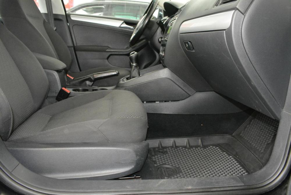 Volkswagen Jetta VI Киров  - изображение 16