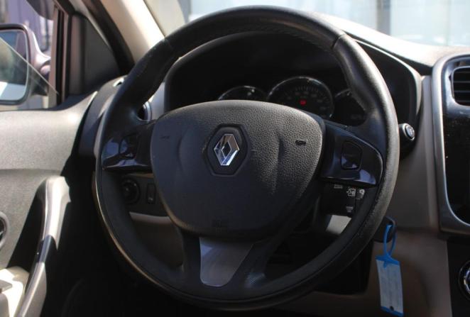 Renault Logan II с пробегом 2016 года, цена 700 000 рублей, 162532 км, седан, Автокод Объявления