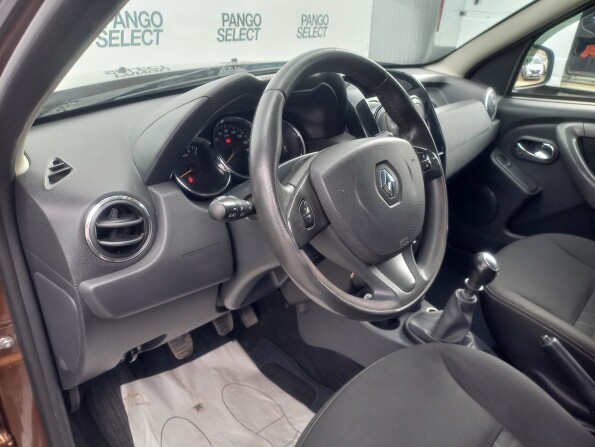 Renault Duster I Рестайлинг с пробегом 2017 года, цена 1 065 000 рублей, 208075 км, внедорожник, Автокод Объявления
