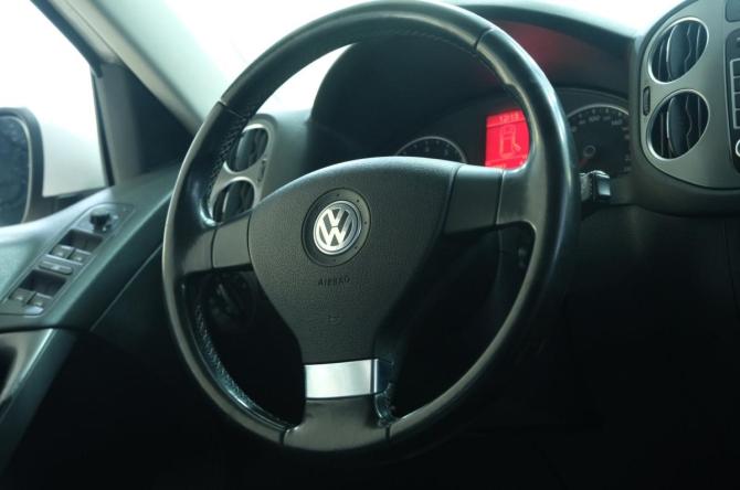 Volkswagen Tiguan I с пробегом 2009 года, цена 999 000 рублей, 240000 км, внедорожник, Автокод Объявления