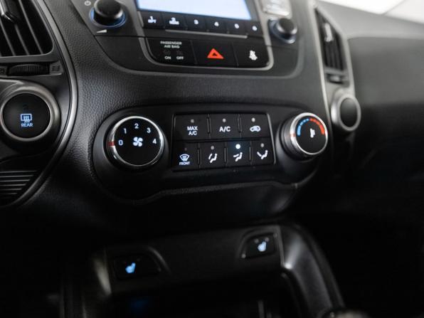 Hyundai ix35 I Рестайлинг с пробегом 2013 года, цена 1 000 000 рублей, 151869 км, внедорожник, Автокод Объявления