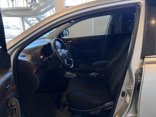 Toyota Avensis II Рестайлинг с пробегом 2007 года, цена 870 000 рублей, 256556 км, седан, Автокод Объявления
